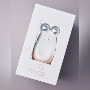 NuFACE Trinity Shimmer All Night Trinity Gift Set in Pink